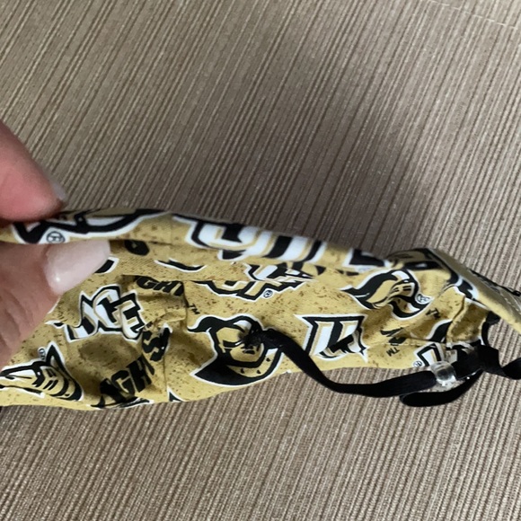 NEW Handmade UCF Face Mask - Picture 5 of 6